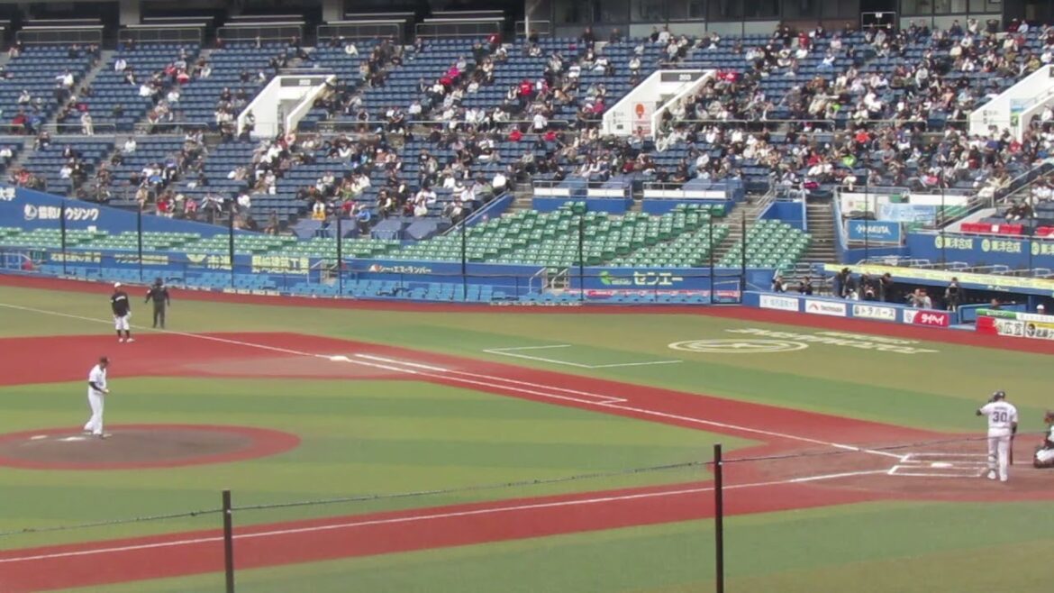 トライアウト〜ロッテ吉田凌が西田明央を内野ゴロに打ち取る（2024年11月14日 プロ野球合同トライアウト ）