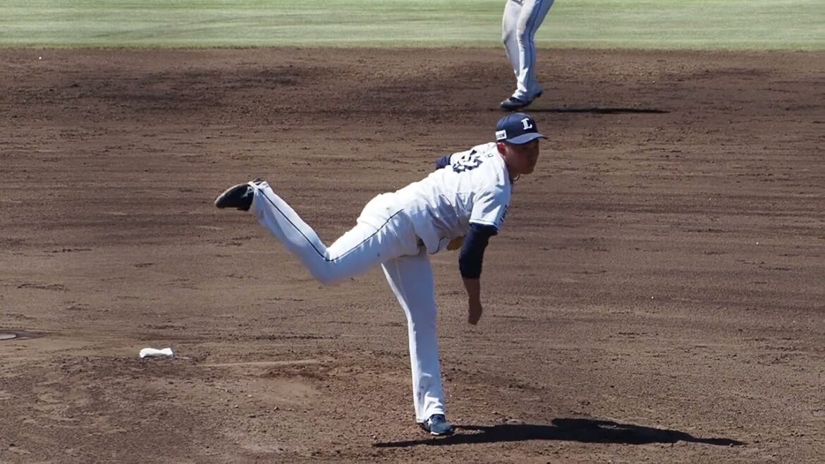 2023.07.29 埼玉西武-東北楽天(カーミニーク) 伊藤翔 投球シーン