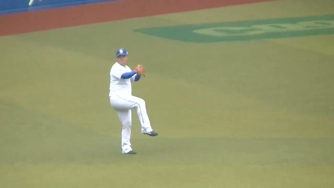 【合同トライアウト】ドラゴンズ福島章太がキャッチボール2024年プロ野球12球団合同トライアウト11月14日