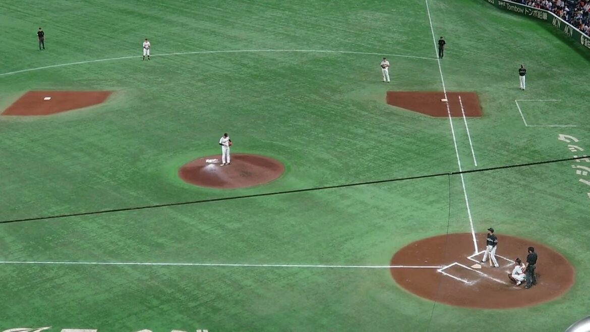 菊地大稀 投手 vs 三森大貴 選手