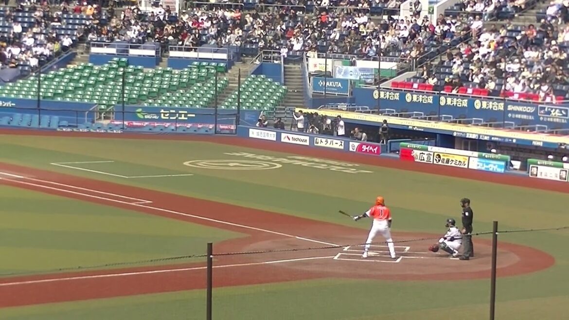 【合同トライアウト】人気の陽岱鋼 一瞬盛り上がる当たりもレフトフライ〜ホークス佐藤宏樹が抑える 2024年プロ野球12球団合同トライアウト11月14日