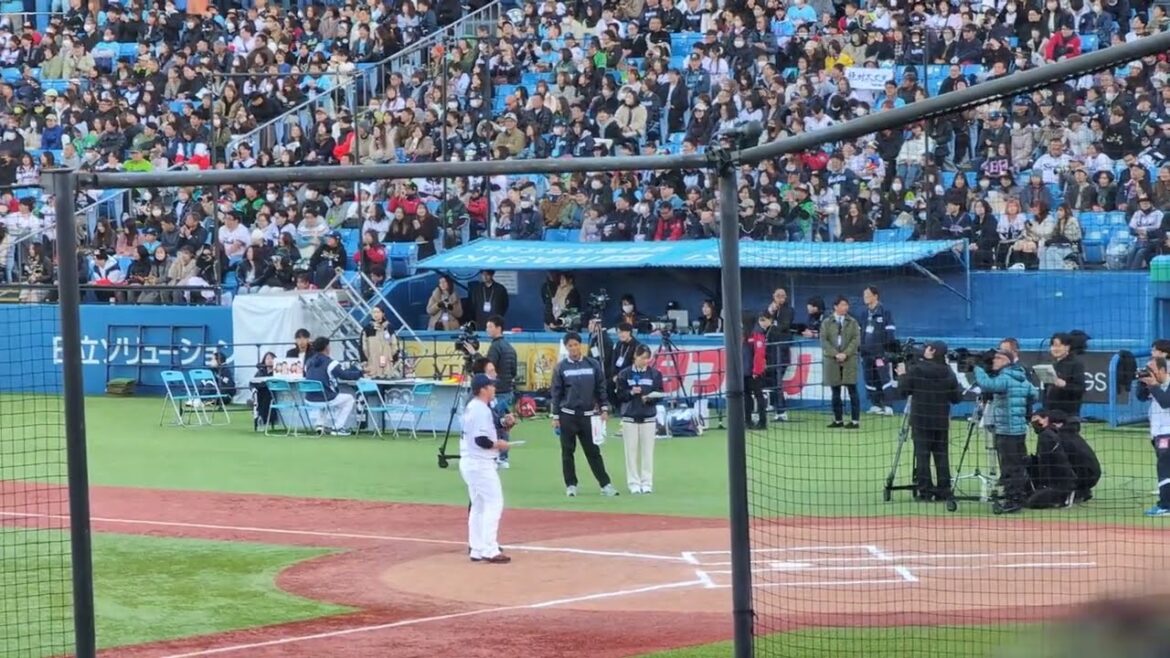 2024.11.30 東京ヤクルトスワローズファン感謝デー 恒例のMVP発表 2024.11.30 東京ヤクルトスワローズファン感謝デー 恒例のMVP発表