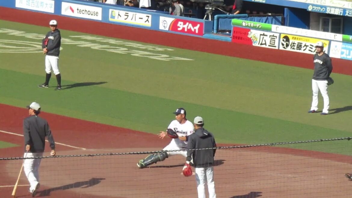 トライアウト〜シートノック キャッチャーのヤクルト西田明央や巨人 前田研輝（2024年11月14日 プロ野球合同トライアウト ）