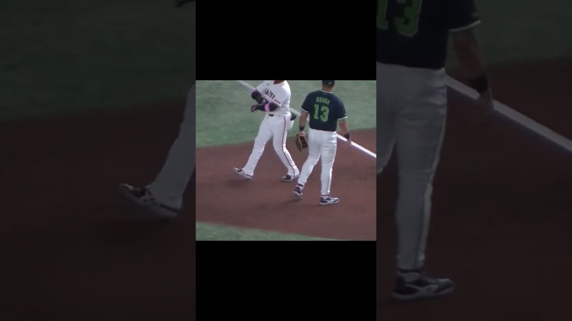 丸佳浩セカンド頭こすヒット（2024年4月30日 読売ジャイアンツ対 ヤクルトスワローズ）