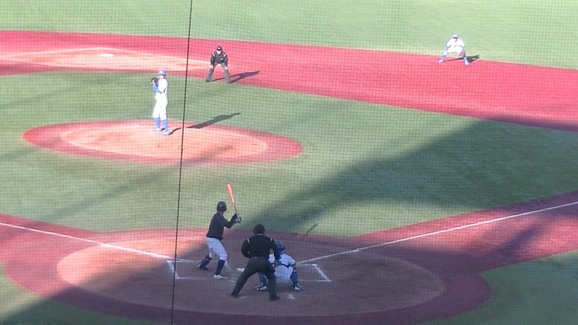 代打 伊藤翔哉を空振り三振に仕留める 中西聖輝（3年・智弁和歌山）【明治神宮大会決勝  青山学院大 対 創価大2024年11月25日】