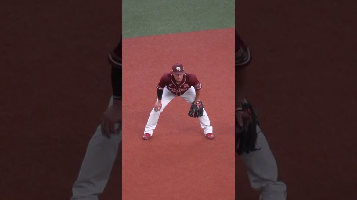 サード 浅村 栄斗　新調グローブの調子を確認　#東北楽天ゴールデンイーグルス #shorts