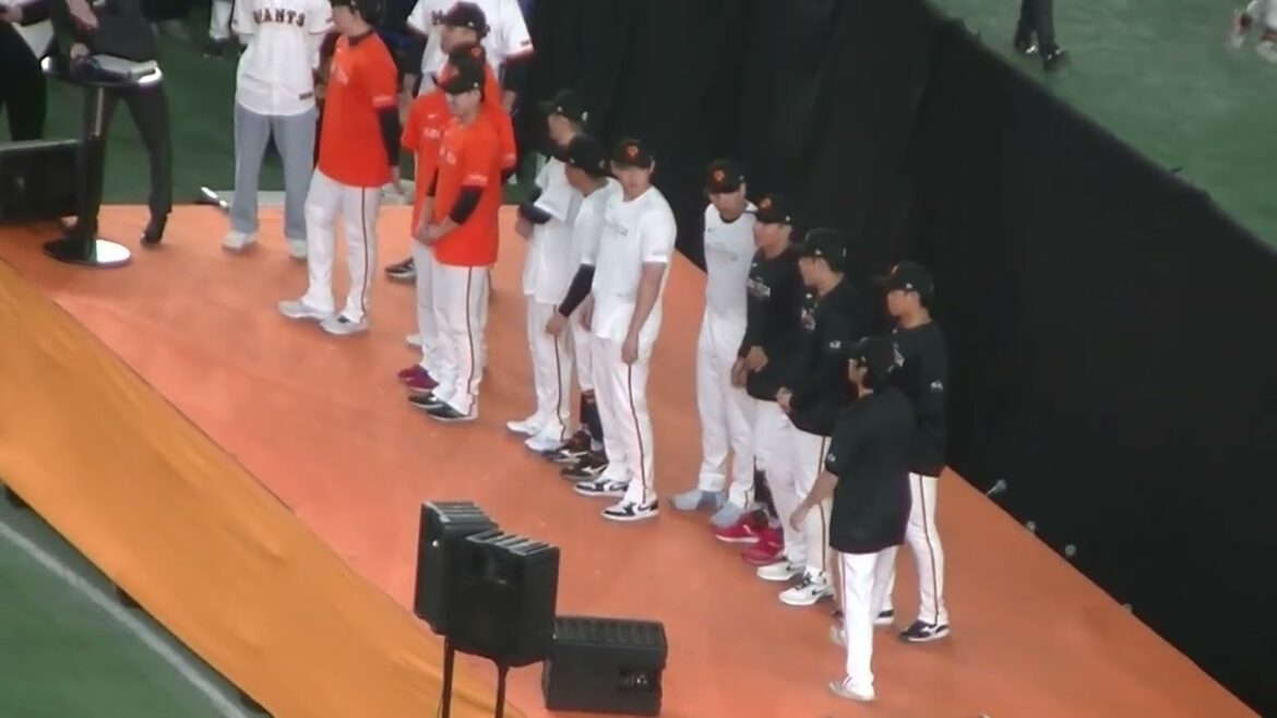 【ファンフェスタ2024】内海哲也コーチ 丸佳浩や岡本和真などが登場2024年11月30日 巨人ファンフェスタ