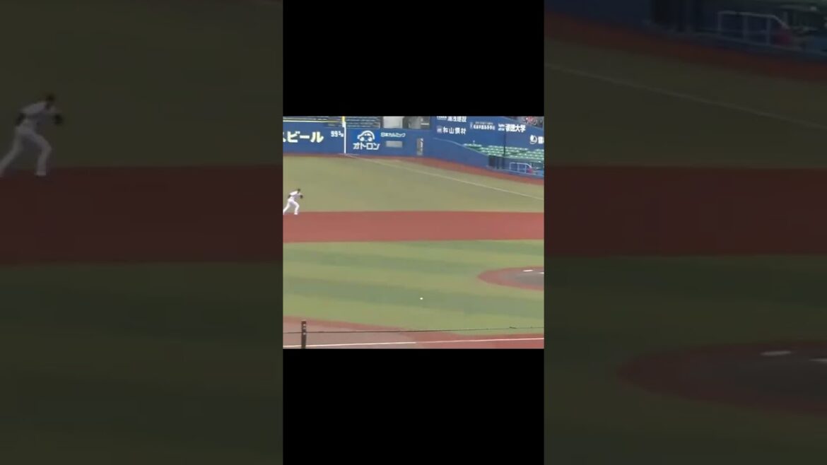 【合同トライアウト】スワローズ西田明央がサードゴロ サード ジャイアンツ菊田拡和の守備2024年プロ野球12球団合同トライアウト11月14日