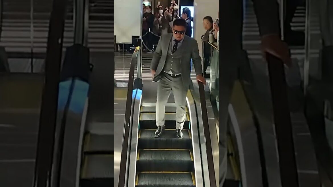 会場に入る山川穂高選手 NPBアワード2024 #ソフトバンクホークス #山川穂高