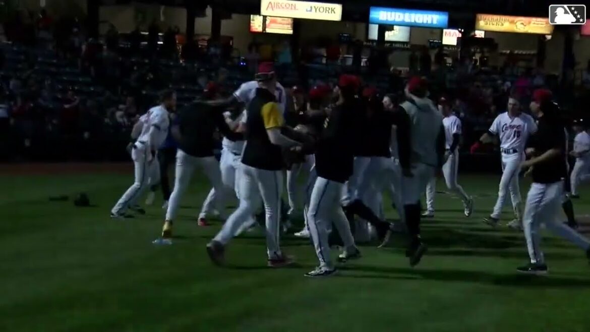 Pirates prospect Brenden Dixon hits a walk-off home run