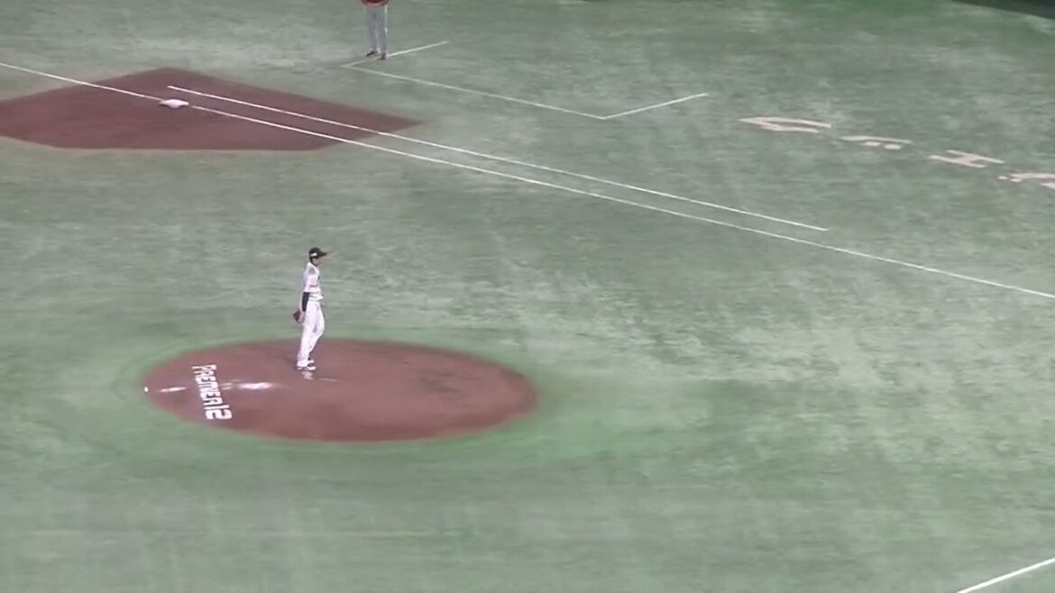 カスティーヨのファウルフライ 坂倉将吾がベンチ前でギリギリキャッチ【2024年11月22日 日本 対ベネズエラ】