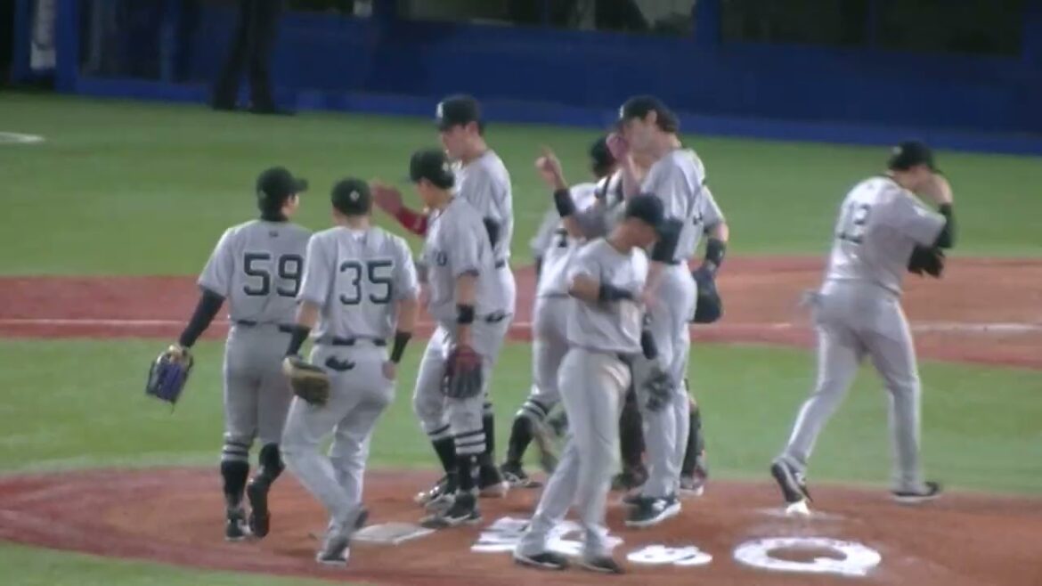 中村悠平をゲッツーに打ち取り勝利のジャイアンツ（2024年4月11日 ヤクルトスワローズ 対 読売ジャイアンツ）