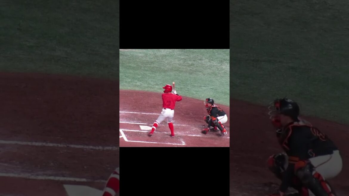 カープ 上本崇司のバッティングフォーム ヒットの時＜読売ジャイアンツ 対 広島カープ 2024年4月13日＞