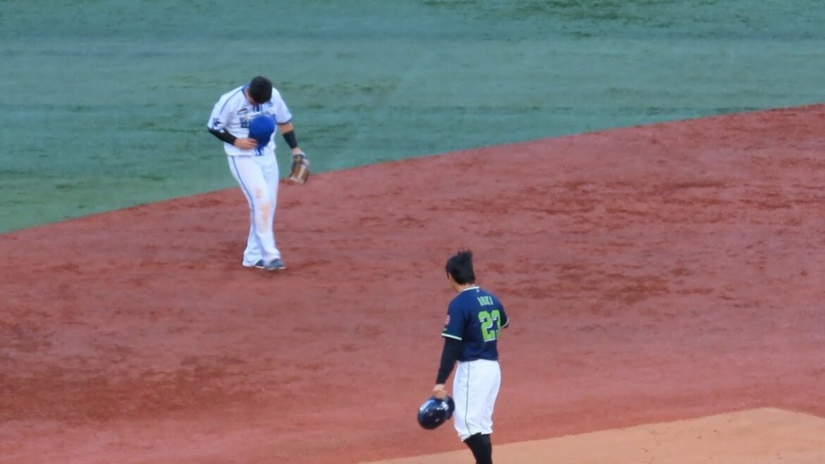 【牧も深々とお辞儀】青木宣親、ハマスタ最終戦でヒットを放ちベイスターズナインから挨拶される