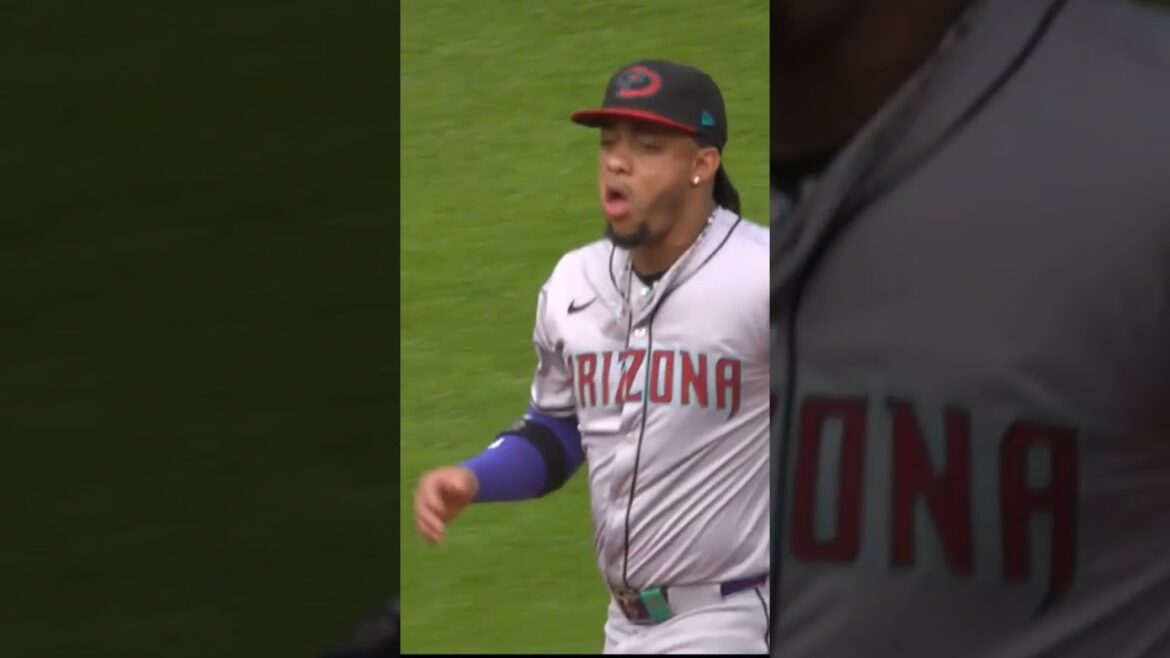 Ketel Marte With a Slick Sliding Play