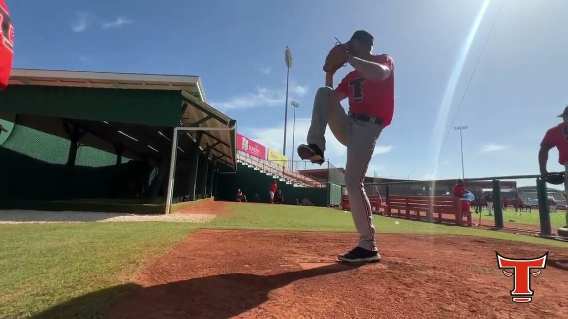 Sesión de bullpen - Matt Dermody, LZ Toros del Este
