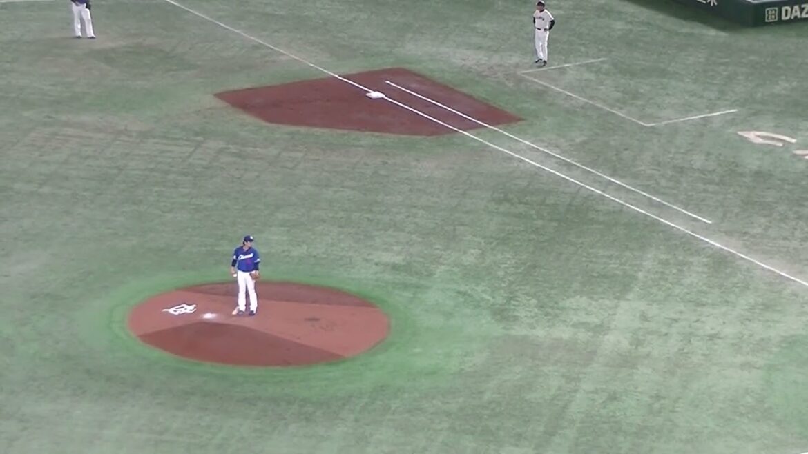 オコエ瑠偉をセンターフライに打ち取る涌井秀章＜読売ジャイアンツ 対 中日ドラゴンズ 2024年4月24日＞