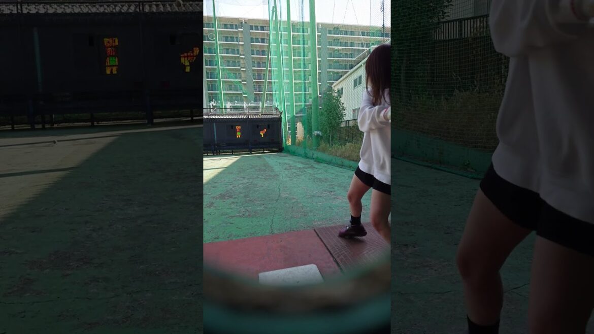 撮影者悶絶！ #バッティング女子 #baseball #野球女子