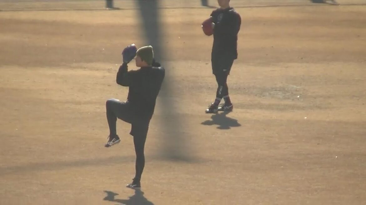 巨人 自主トレ中の戸田懐生〜キャッチボール姿 ジャイアンツ球場 2025年1月8日