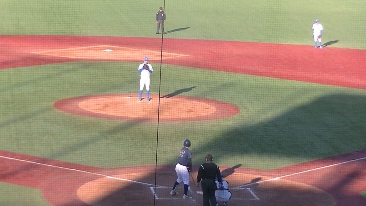 山田琉衣（2年・健大高崎）のショートゴロ 深いところからアウトにする山口翔梧（1年・龍谷大平安）【明治神宮大会決勝  青山学院大 対 創価大2024年11月25日】