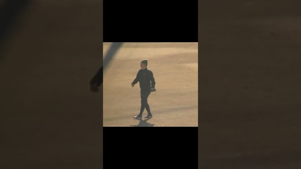 巨人 自主トレ中の戸田懐生〜キャッチボール姿 ジャイアンツ球場 2025年1月8日