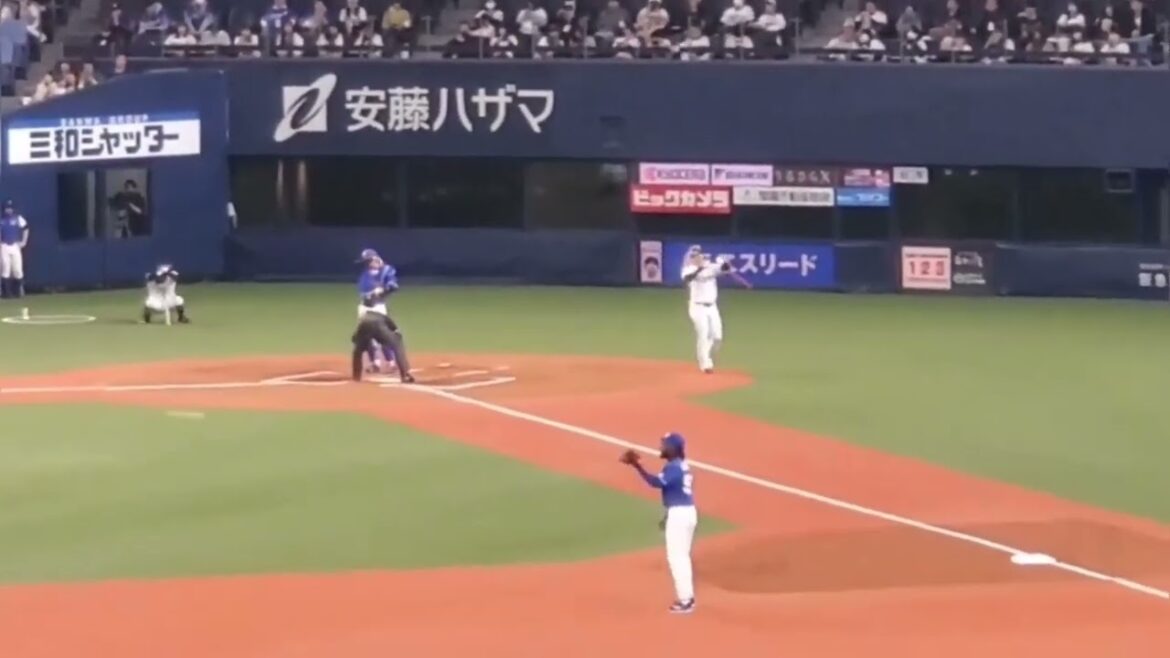 20240306 太田椋 通常の登場曲【「Troublemaker」/嵐】 2回ウラ オリックス・バファローズ@京セラドーム大阪・レフト外野下段 オープン戦 20240306 太田椋 通常の登場曲【「Troublemaker」/嵐】 2回ウラ オリックス・バファローズ@京セラドーム大阪・レフト外野下段 オープン戦