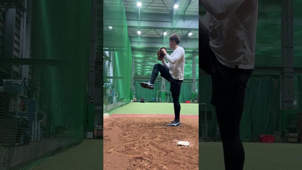 【真後ろからお邪魔します】佐藤隼輔投手のブルペンを間近からどうぞ！