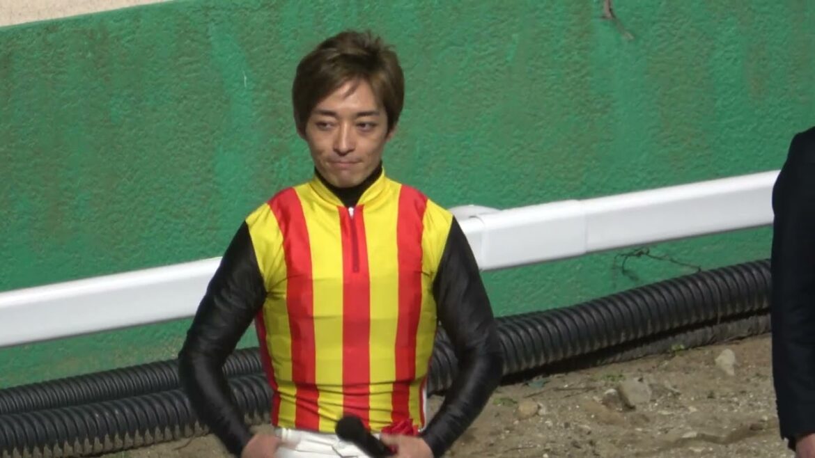 【ブルーバードカップ2025】 勝利騎手インタビューで「事故が多かったが無事レースを終える事が出来た」と話すのと口取り~表彰式 現地映像 メルキオル 【ブルーバードカップ2025】 勝利騎手インタビューで「事故が多かったが無事レースを終える事が出来た」と話すのと口取り~表彰式 現地映像 メルキオル