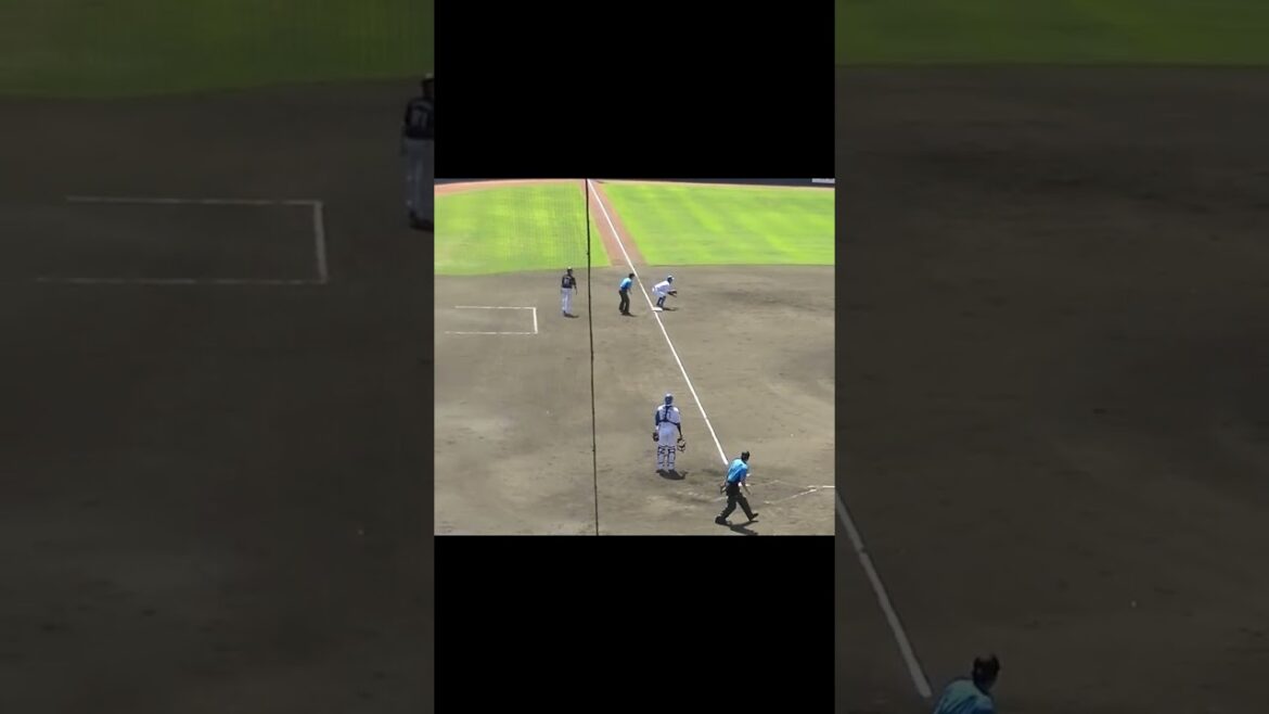 井上晴哉の打球でタッチアップする山本大斗（2024年6月5日 日本ハムファイターズ 対 千葉ロッテマリーンズ イースタン）