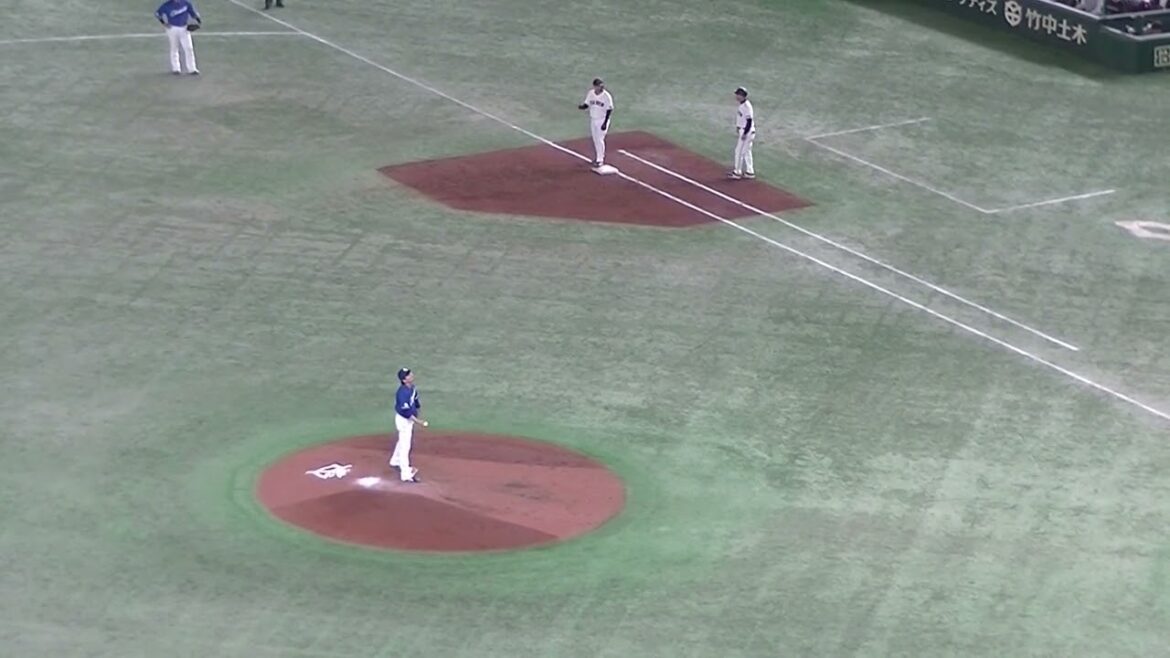 ピンチでオコエ瑠偉をピッチャーゴロに打ち取る涌井秀章＜読売ジャイアンツ 対 中日ドラゴンズ 2024年4月24日＞