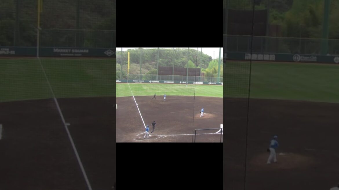 秋広優人がヒットを放つ＜読売ジャイアンツ 対 日本ハムファイターズ 2024年4月18日＞