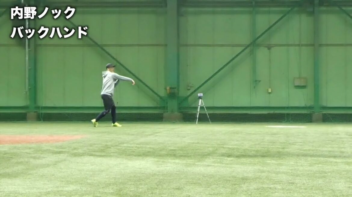 ノック参考動画　バックハンド