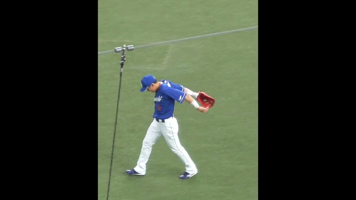 LEFT FIELDER 大島 洋平　肩もよく回りますよ　#中日ドラゴンズ #shorts