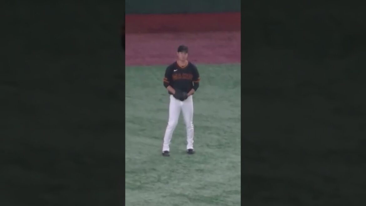 ジャイアンツ堀田賢慎 試合前キャッチボール【 読売ジャイアンツ対 広島カープ2024年4月13日】