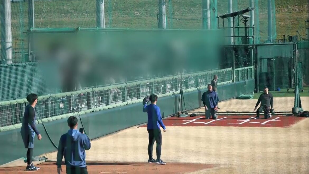 木澤尚文投手・竹山日向投手ブルペン投球 東京ヤクルトスワローズ 2025.01.28