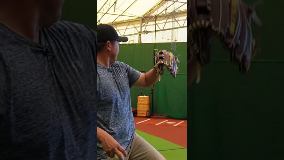 【迫力】松坂大輔の球を捕手目線で撮影してみた #shorts