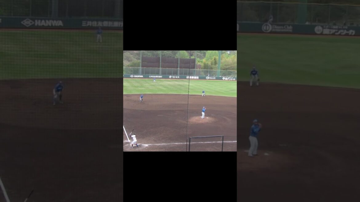 松原聖弥を空振り三振にとる松浦慶斗＜読売ジャイアンツ 対 日本ハムファイターズ 2024年4月18日＞