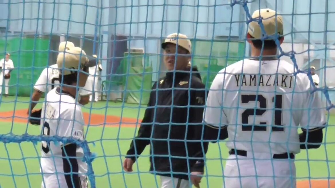 【プロ野球】　オリックス　キャンプ　初日　『A組　キャッチボール』