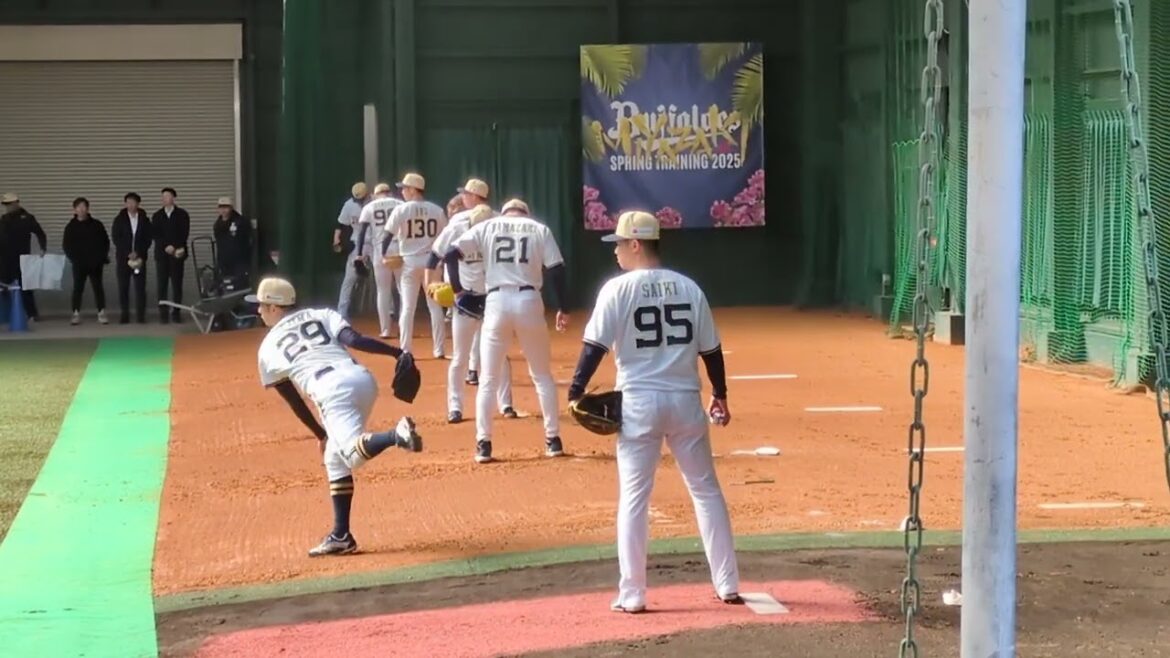 2月4日、オリックスキャンプ　『ブルペン』