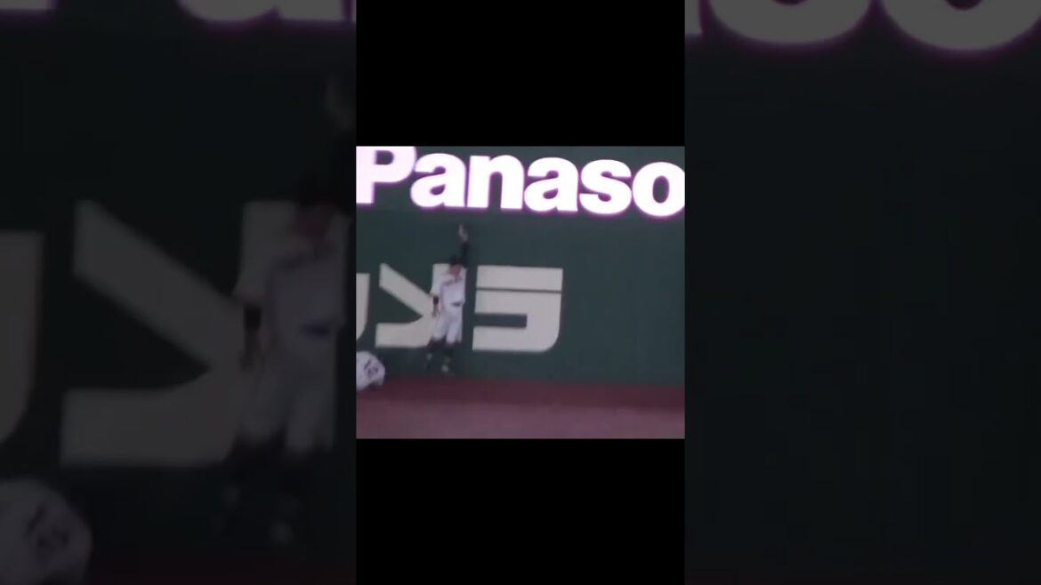 サンタナ 本当にあとちょっとでホームランのタイムリー二塁打で村上宗隆が激走（2024年4月30日 読売ジャイアンツ対 ヤクルトスワローズ） #サンタナ