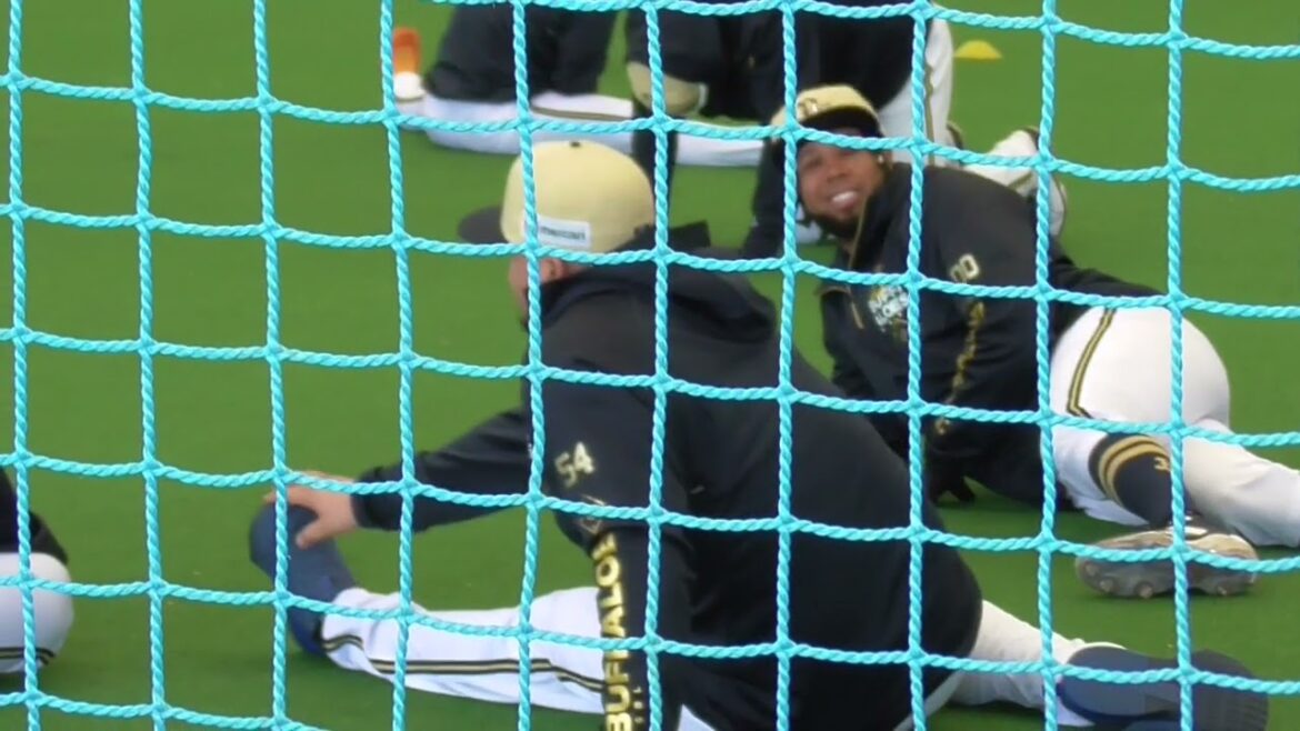 【プロ野球】2025年2月8日　オリックス　キャンプ　『練習開始前③』