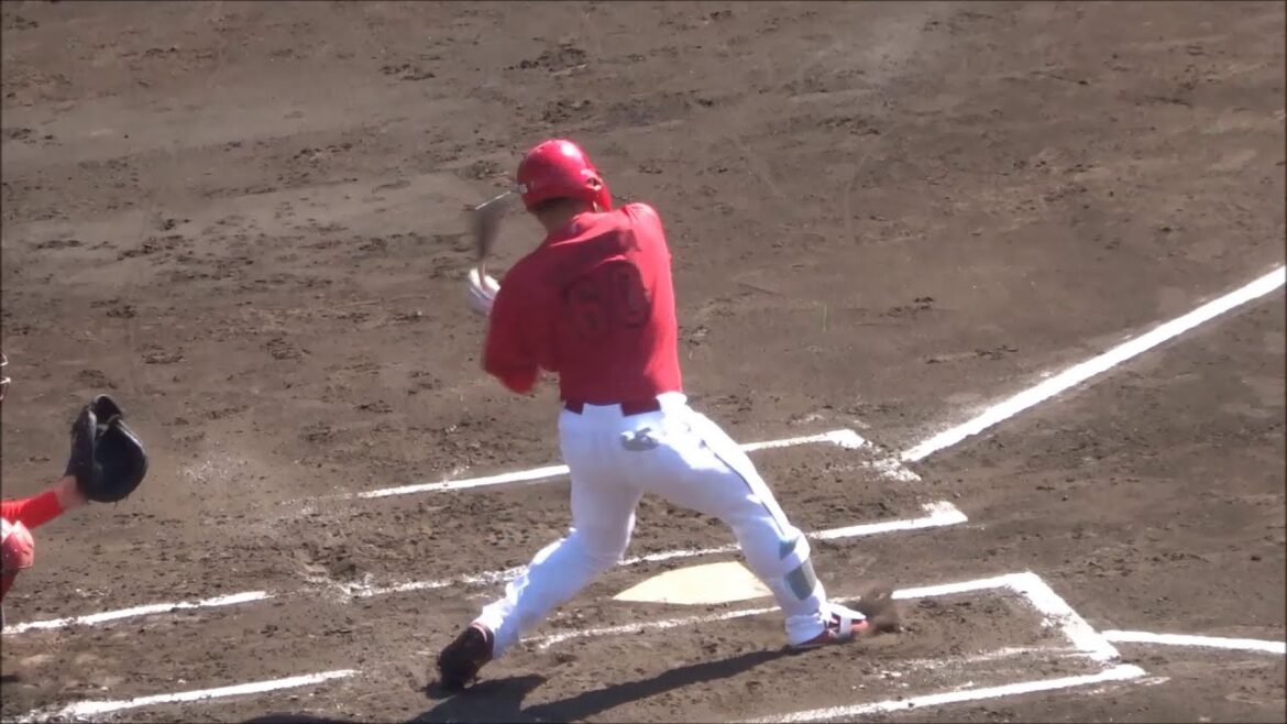 田村俊介選手の紅白戦での3打席、マルチヒットで結果を残す