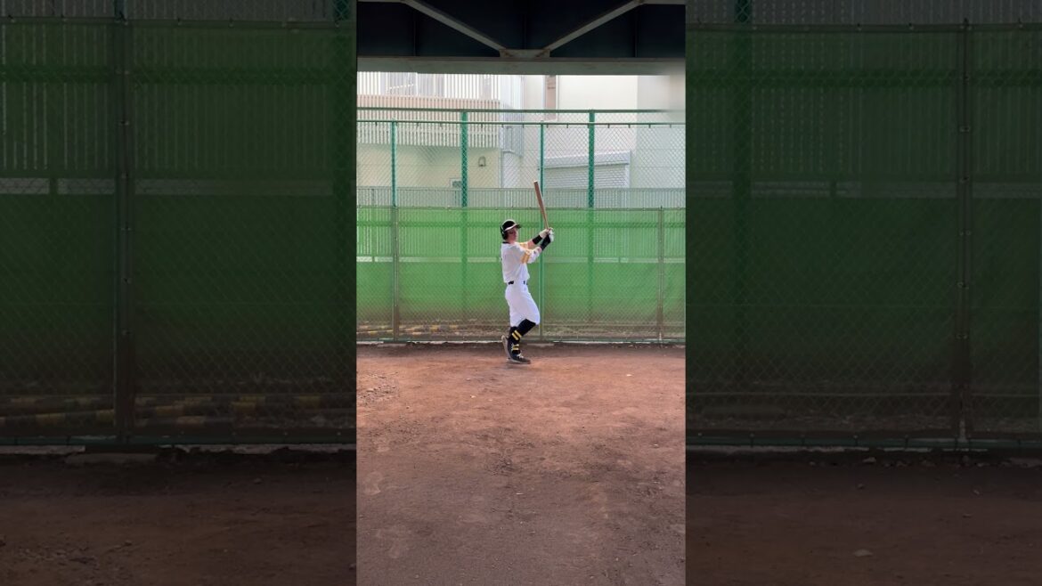 打ち終わりがフリーマン選手みたいな牧原大成選手