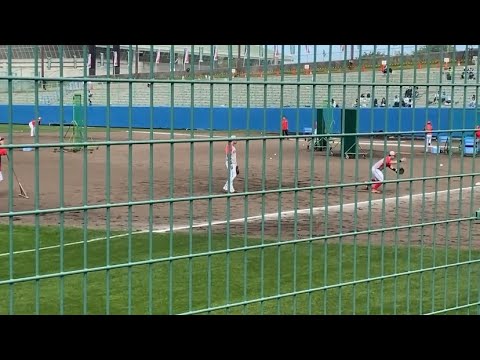 【カープ】捕手の持丸、清水がサード守備練習。清水はかなり苦しみました、、 【カープ】捕手の持丸、清水がサード守備練習。清水はかなり苦しみました、、