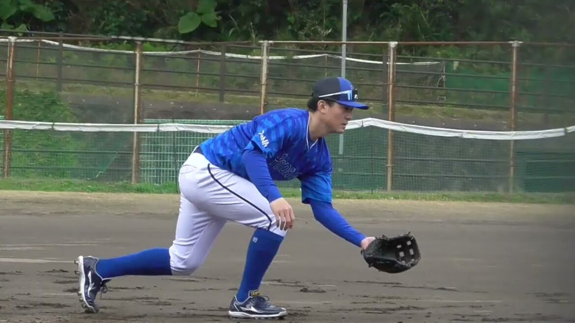 2025年2月 横浜DeNA春季キャンプ・奄美B班 ノック練習風景