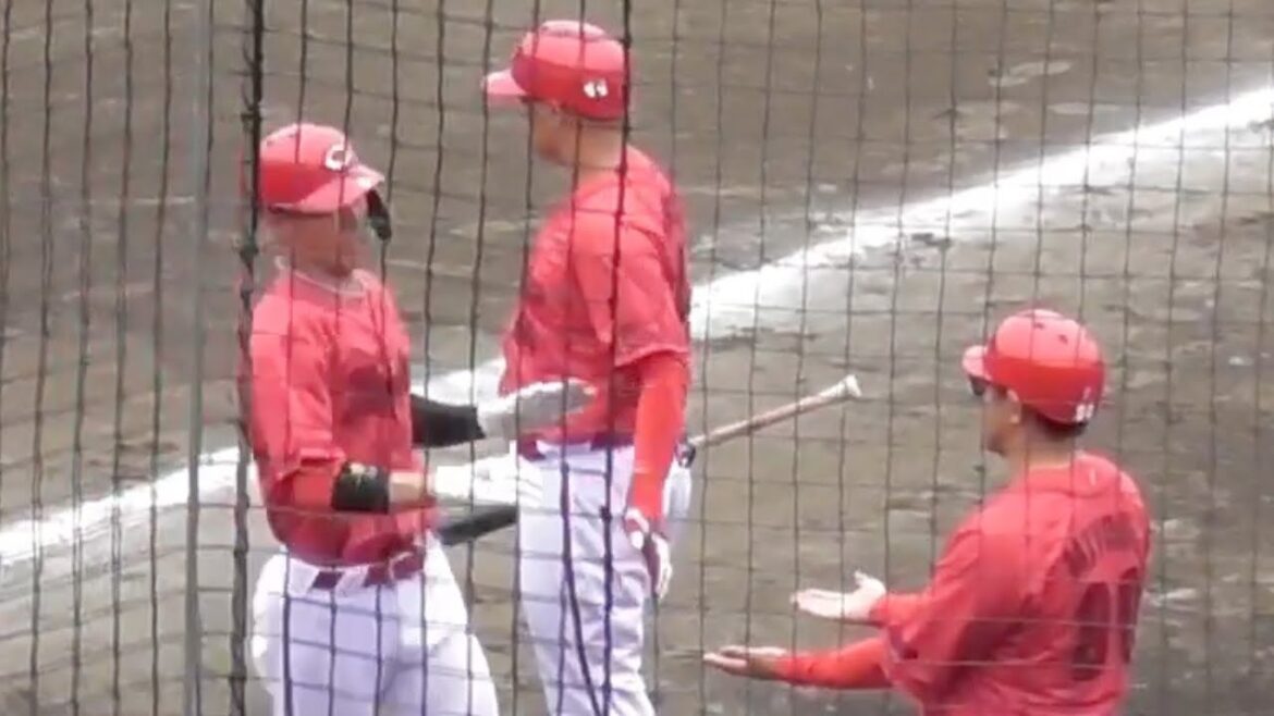 定位置奪取狙う二俣翔一がレフトにホームランで猛烈アピール！広島カープvs東京ヤクルト練習試合 ANA BALL PARK浦添  2025年2月15日