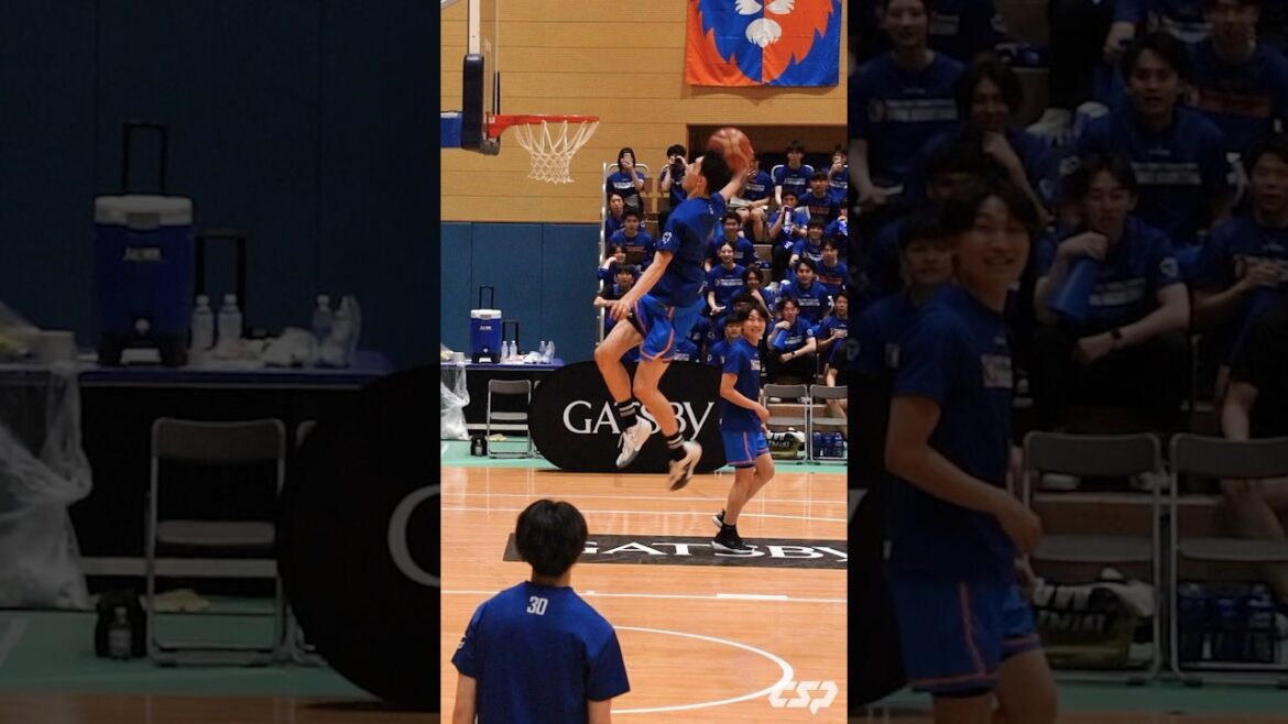【超人ダンク3連発】最後のウィンドミルダンクがエグすぎる...。｜髙口 陽季（日本体育大学1年／F／188cm／福岡第一高）