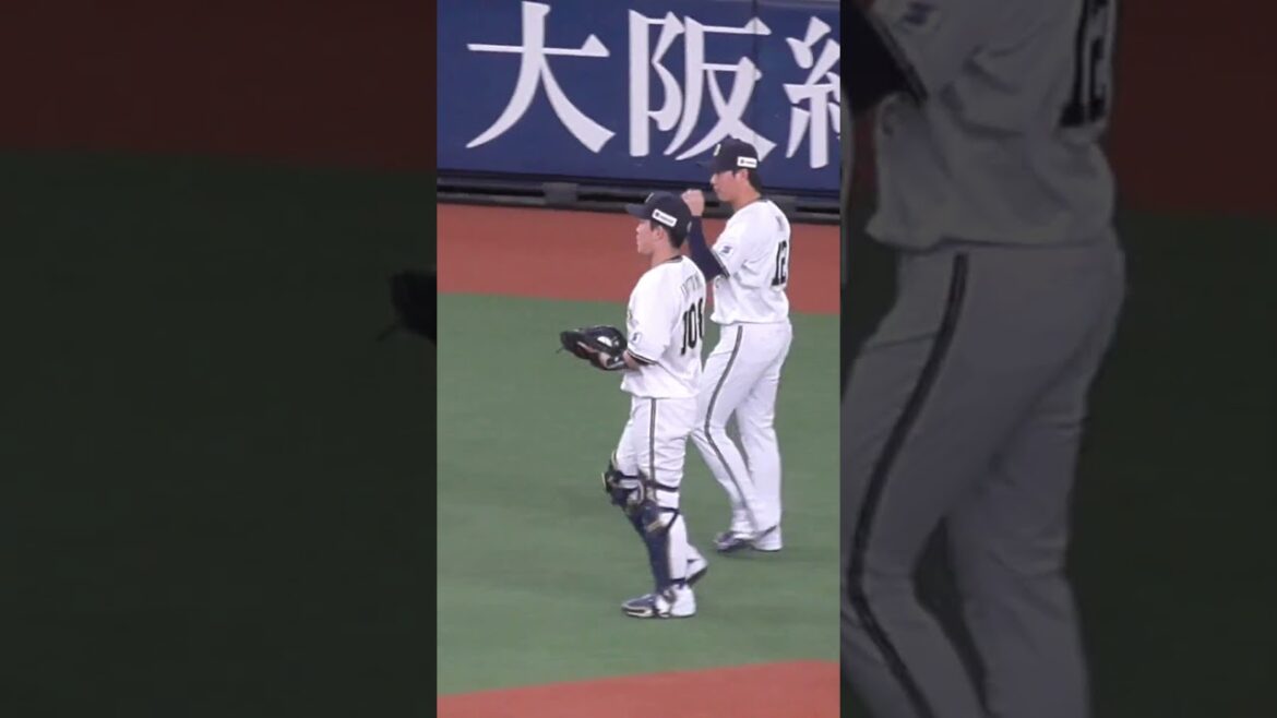 先発 東 晃平 投手 & 稲富 宏樹 ブルペン捕手　#オリックスバファローズ #shorts