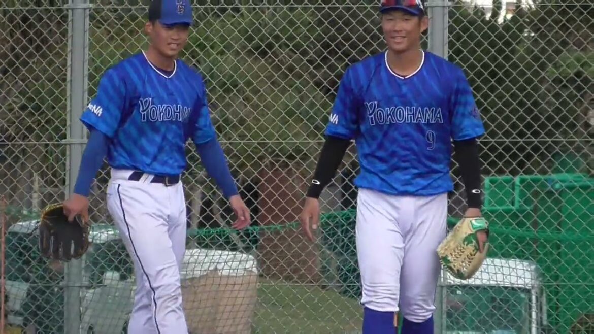 2025年2月 横浜DeNA春季キャンプ・宜野湾A班 京田 陽太 選手・加藤 響 選手の二塁手位置ノック練習その２