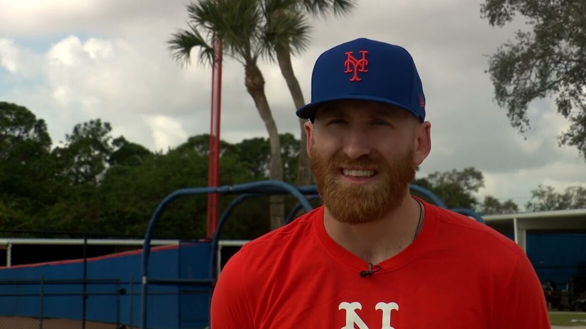 Reed Garrett Reports to Mets Spring Training
